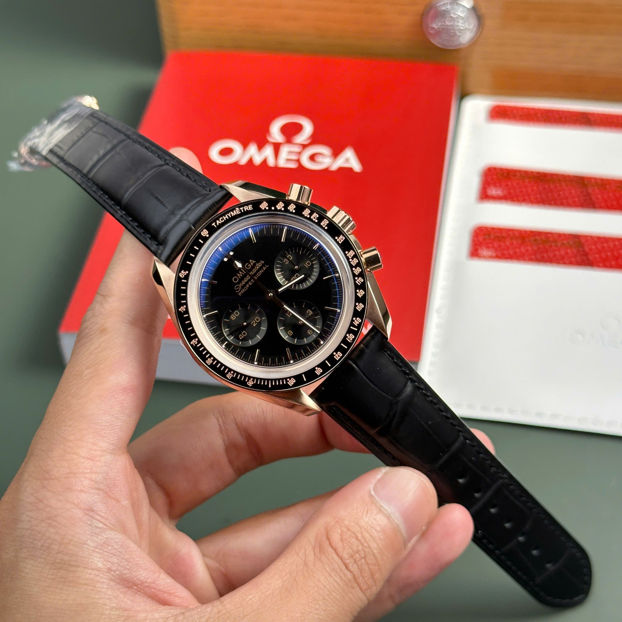 Omega Speedmaster Moonwatch