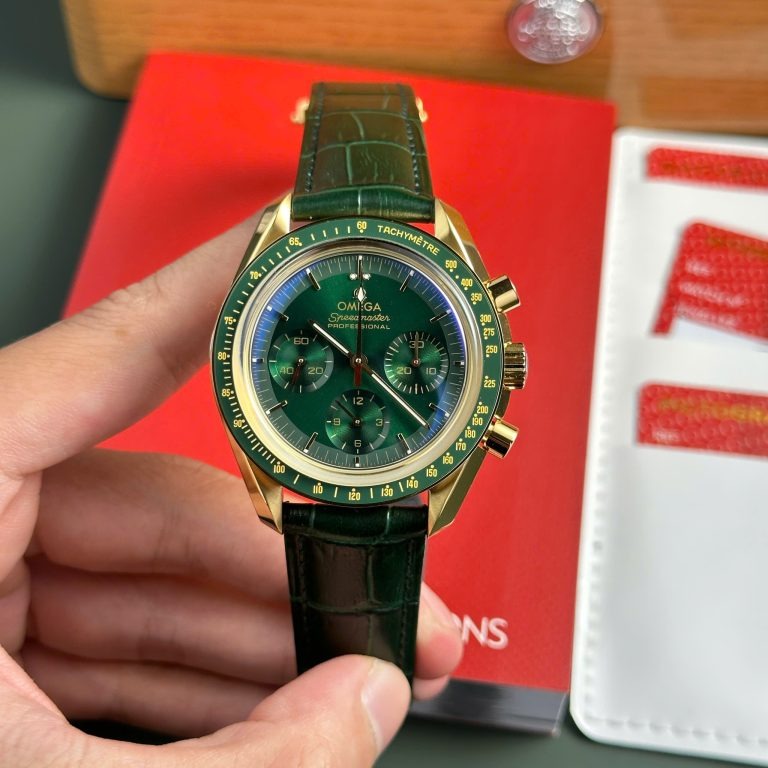 Omega Speedmaster Moonwatch