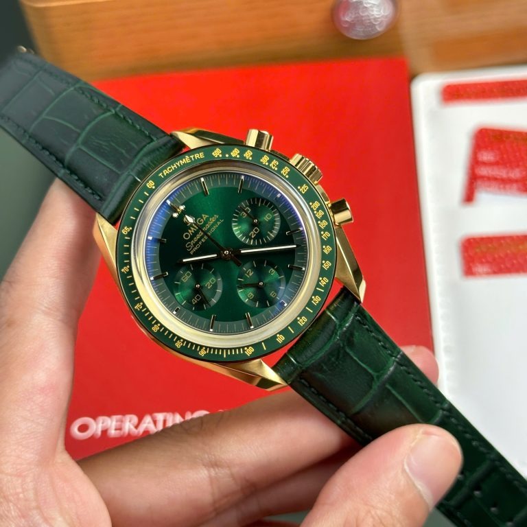 Omega Speedmaster Moonwatch