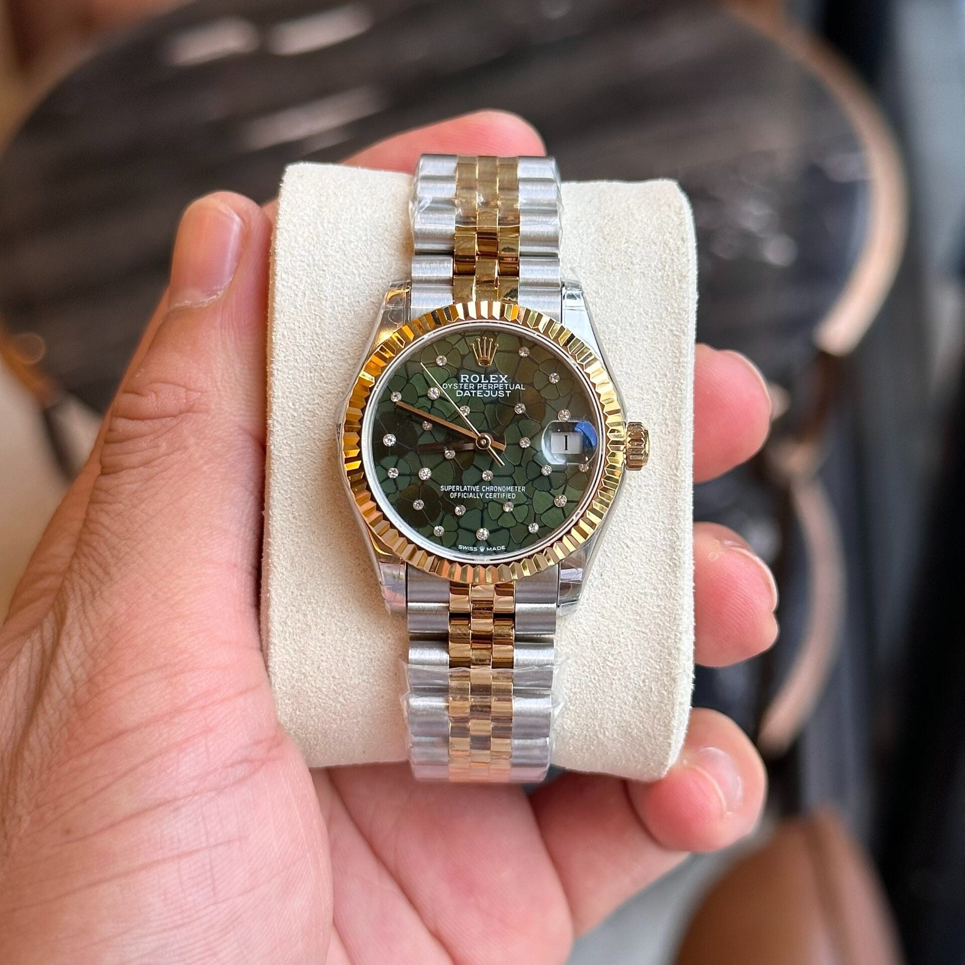 Rolex Datejust 31 – Demi Or Cadran Feuille Verte