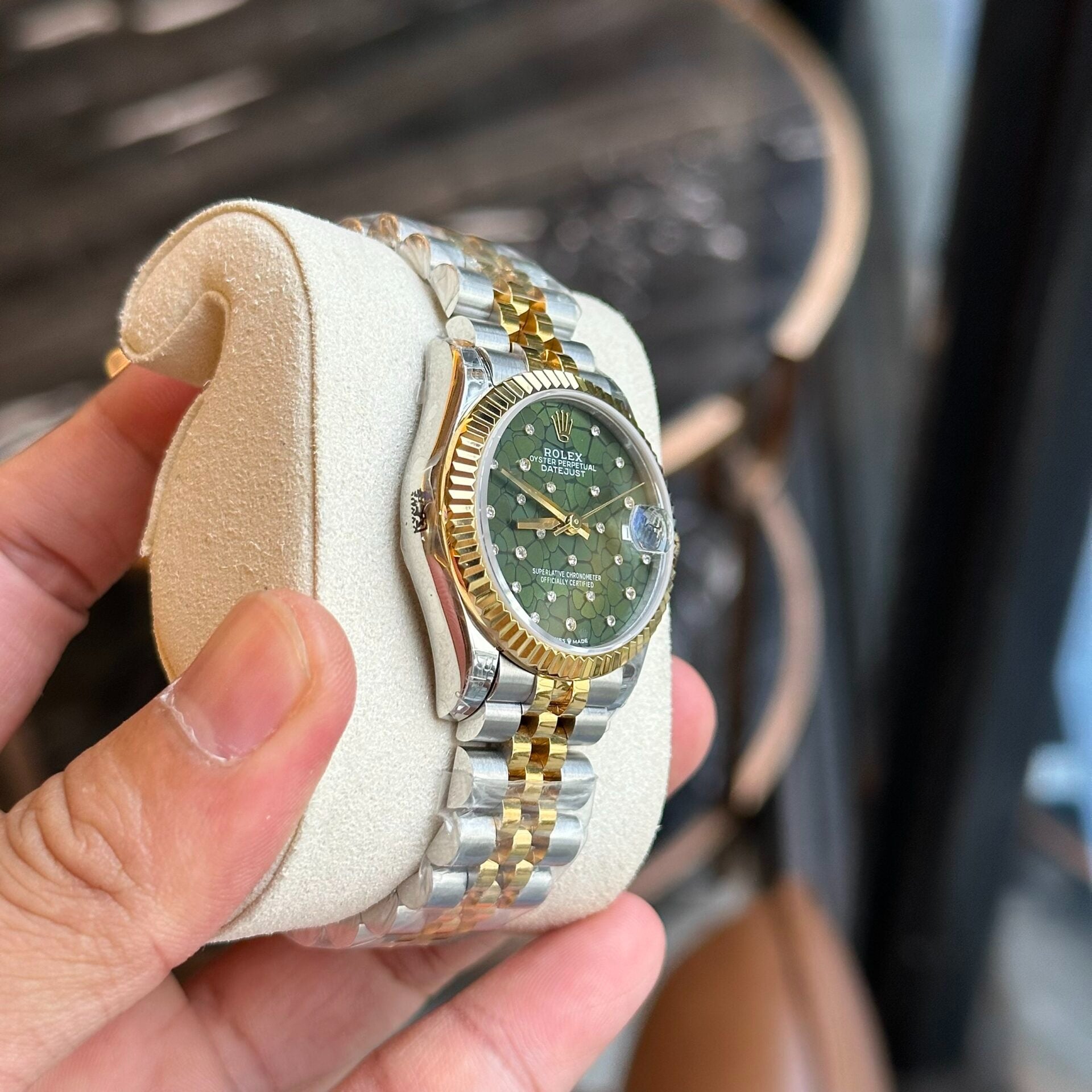 Rolex Datejust 31 – Demi Or Cadran Feuille Verte