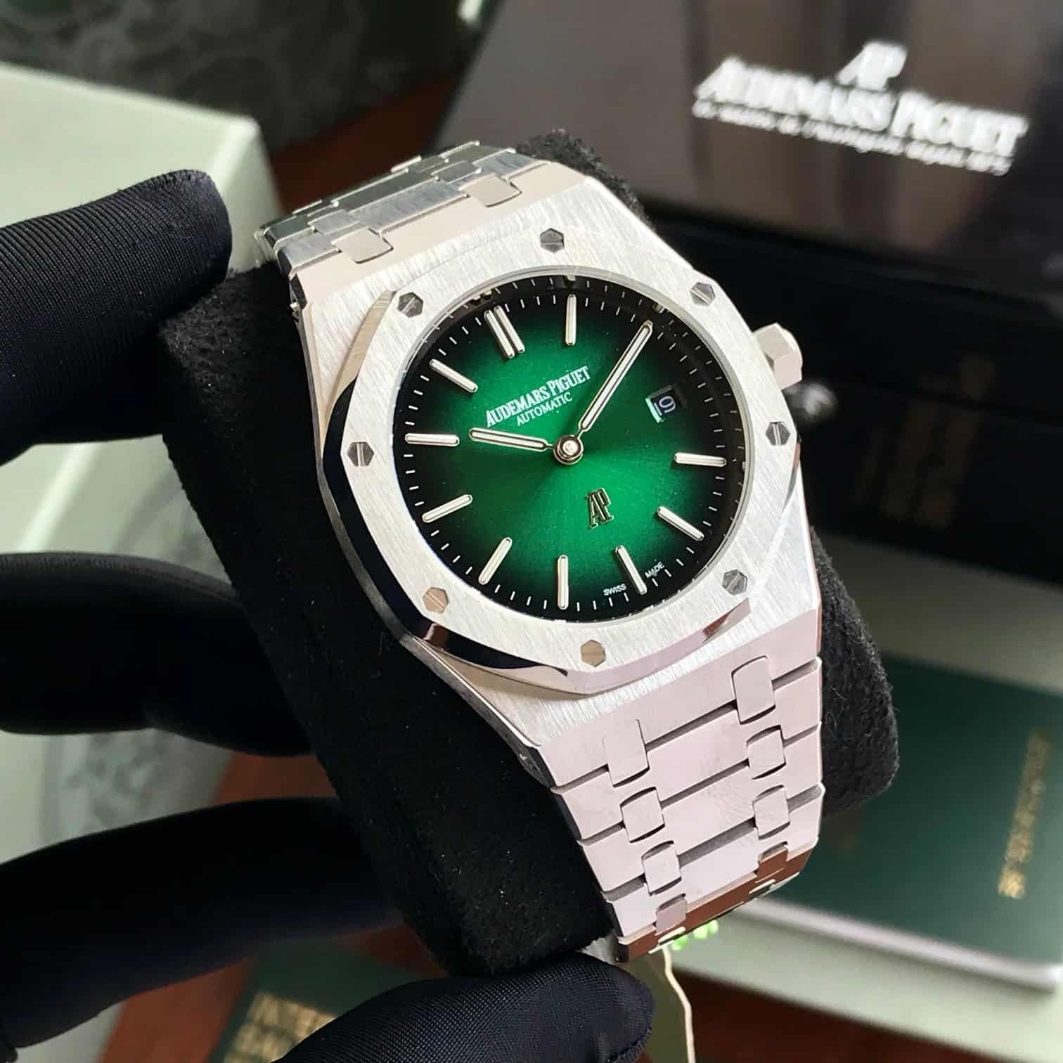 Audemars Piguet Royal Oak Jumbo Extra-Thin