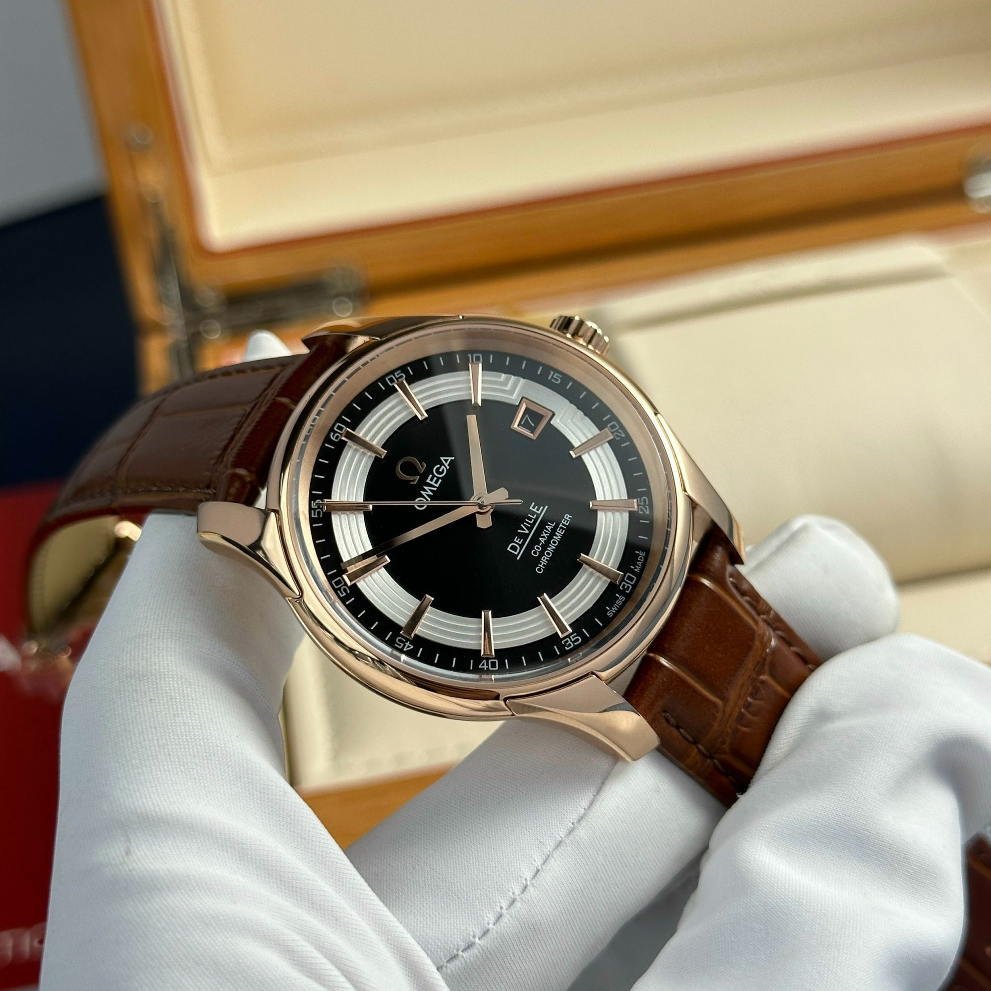 Omega De Ville Hour Vision