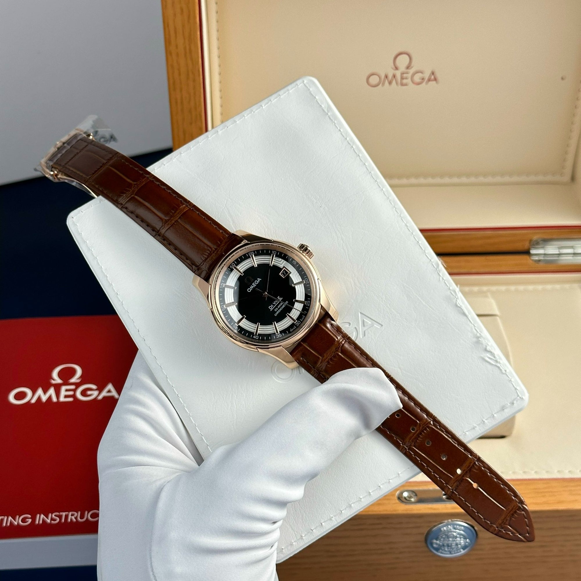 Omega De Ville Hour Vision