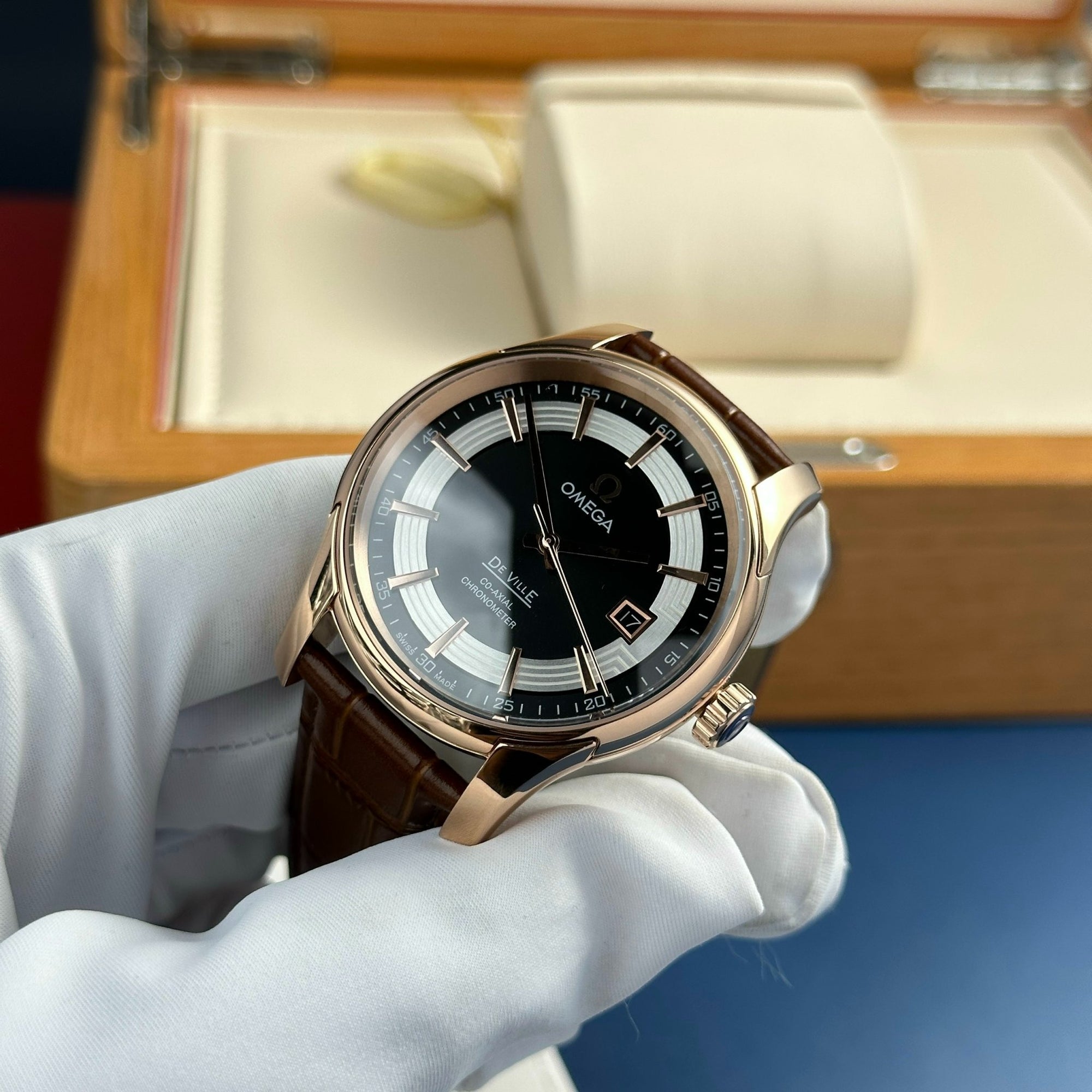 Omega De Ville Hour Vision