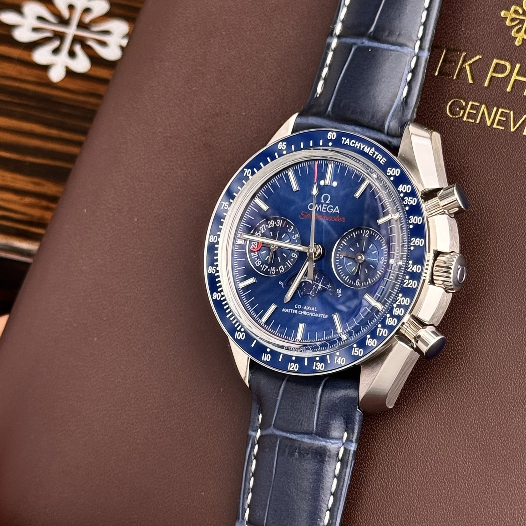 Omega Speedmaster Co-Axial Moonphase Blue