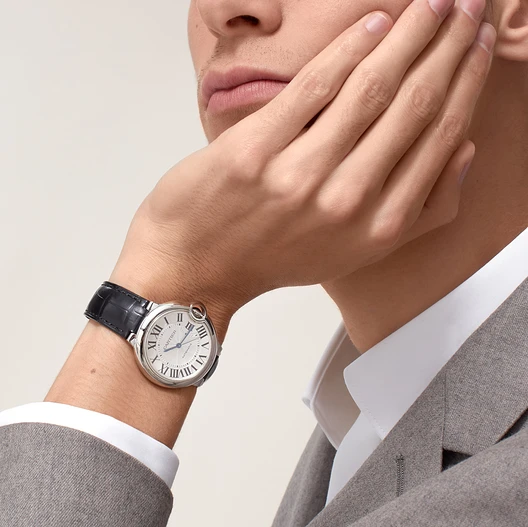 Cartier Ballon Bleu Cadran Argenté Guilloché 